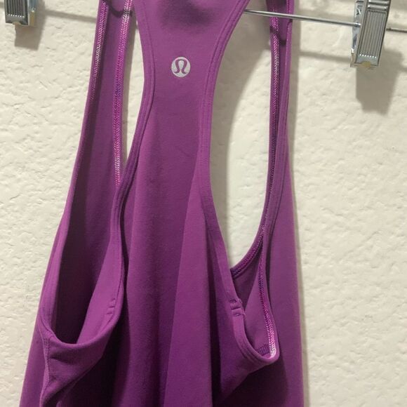 Lululemon purple  Tank Top size 6 - Picture 6 of 6